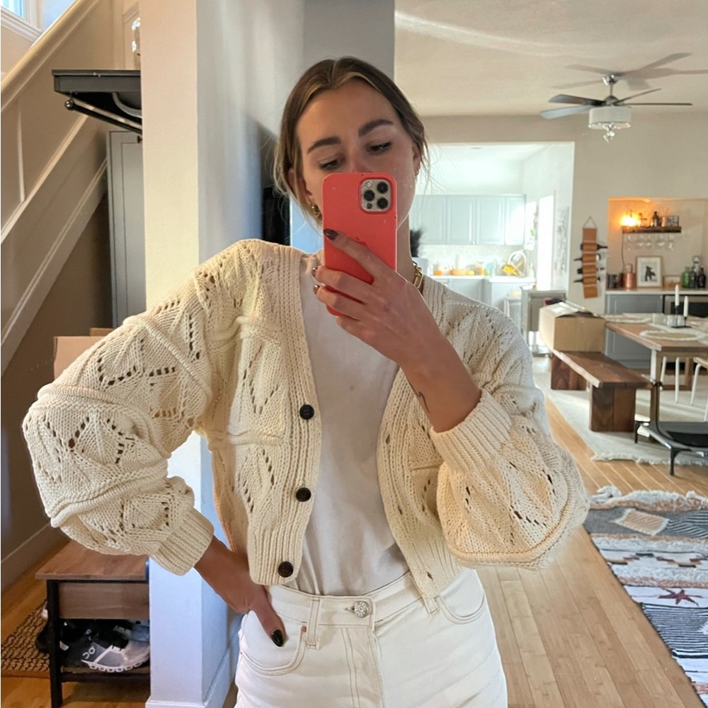 Crop crochet cardigan